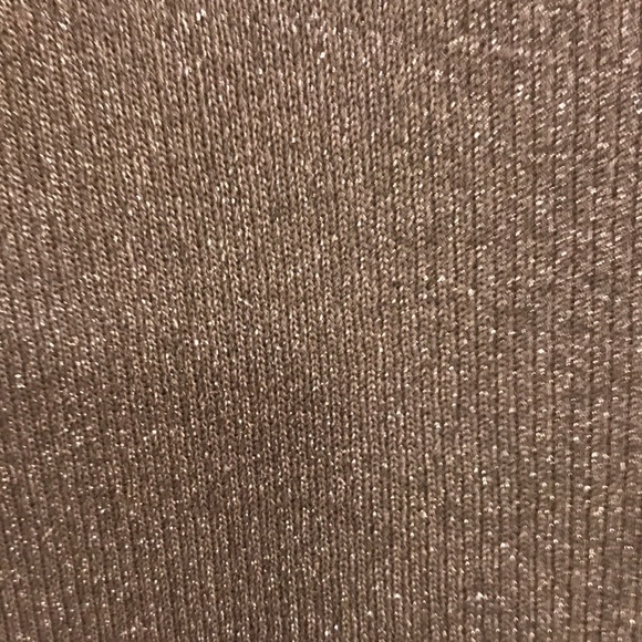 Women’s dressy tank top/metallic threads - Picture 2 of 3